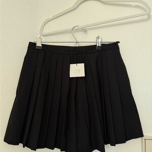 NWT Zara Black Pleated Skort